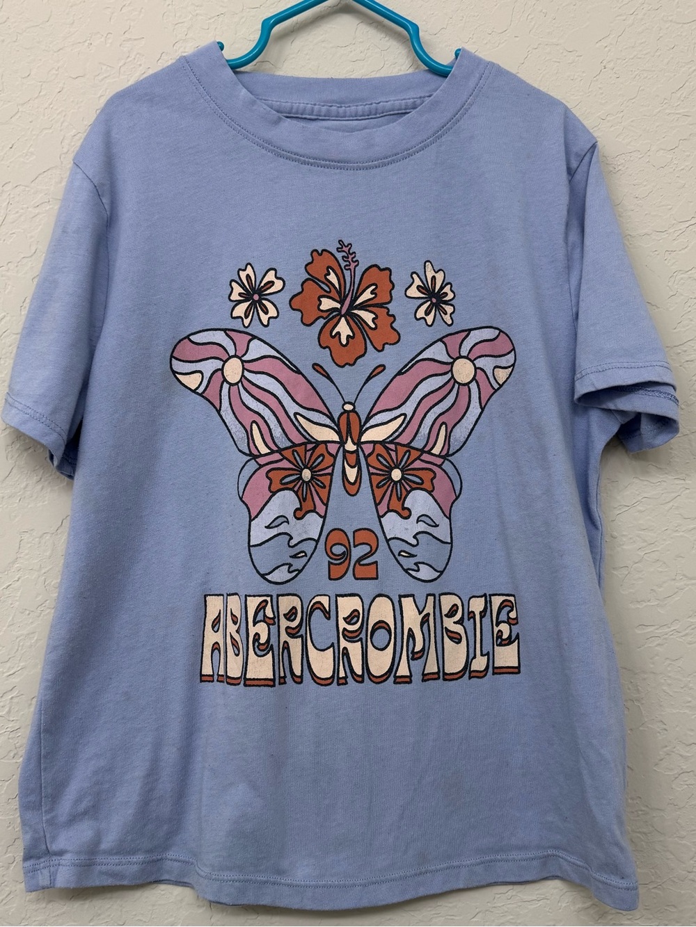 🦋Abercrombie Kids Butterfly Graphic T-Shirt Girls Size 7/8 Light Blue Floral Tee